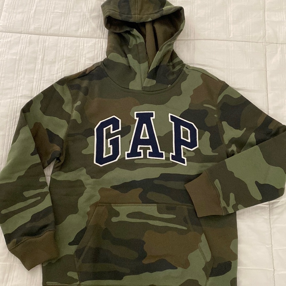 NWOT Gap kids camo hoodie size  L